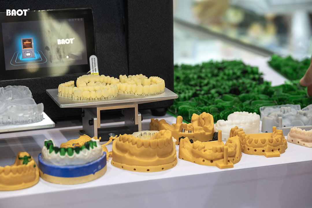 Impressora 3D para coroas dentárias BAOT